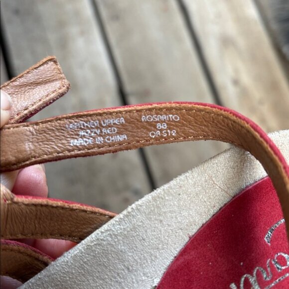 [New] Earthies (8B) Jazzy Red Suede Adjustable Strap Comfortable Sandals - Picture 9 of 11